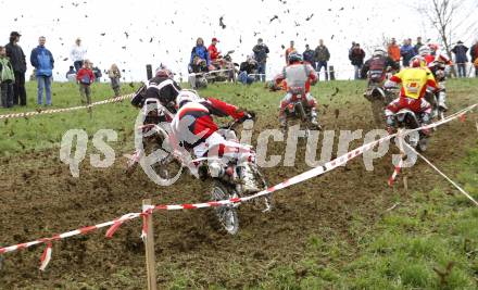 Motocross. Enduro Trophy Griffen. Haberberg, 19.4.2008. Start.
Copyright Kuess

---
pressefotos, pressefotografie, kuess, qs, qspictures, sport, bild, bilder, bilddatenbank