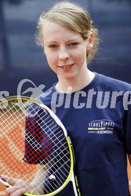 Tennis Nachwuchs. Karoline Sluga. Klagenfurt, am 26.4.2008.
Foto: Kuess 
---
pressefotos, pressefotografie, kuess, qs, qspictures, sport, bild, bilder, bilddatenbank