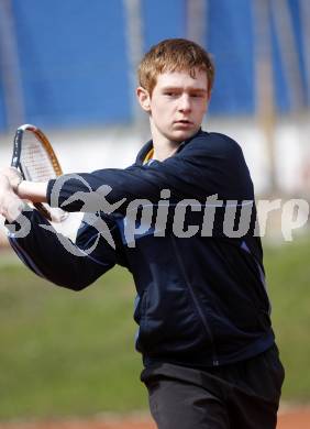 Tennis Nachwuchs. Patrick Ofner. Klagenfurt, am 26.4.2008.
Foto: Kuess
---
pressefotos, pressefotografie, kuess, qs, qspictures, sport, bild, bilder, bilddatenbank