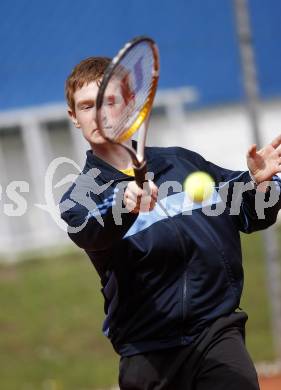 Tennis Nachwuchs. Patrick Ofner. Klagenfurt, am 26.4.2008.
Foto: Kuess 
---
pressefotos, pressefotografie, kuess, qs, qspictures, sport, bild, bilder, bilddatenbank