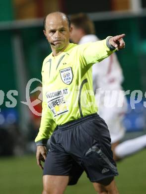 Fussball Red Zac Bundesliga. FC Kaernten gegen Trenkwalder SKS. Schiedsrichter Konrad Plautz. Klagenfurt, am 29.4.2008.
Copyright Kuess

---
pressefotos, pressefotografie, kuess, qs, qspictures, sport, bild, bilder, bilddatenbank