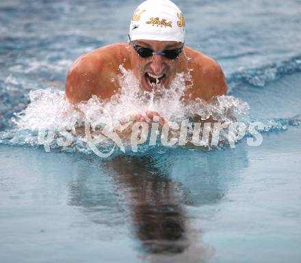 12.08.2006 Schwimmen Oesterreichische Meisterschaften
Wolfsberg Kaernten. 200 Meter Brust.
Maxim Podoprigora. SC Austria Wien.


Foto: Kuess
---
pressefotos, pressefotografie, kuess, qs, qspictures, sport, bild, bilder, bilddatenbank