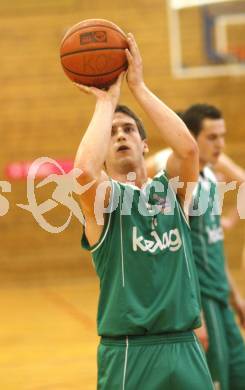 Basketball Kaerntner Liga. KOS Klagenfurt gegen Woerthersee Piraten.  Michael Muenzer (Piraten). Klagenfurt, am 29.4.2008.
Foto: Kuess
---
pressefotos, pressefotografie, kuess, qs, qspictures, sport, bild, bilder, bilddatenbank