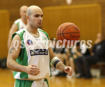 Basketball Kaerntner Liga. KOS Klagenfurt gegen Woerthersee Piraten. Edo Ceman (KOS). Klagenfurt, am 29.4.2008.
Foto: Kuess
---
pressefotos, pressefotografie, kuess, qs, qspictures, sport, bild, bilder, bilddatenbank