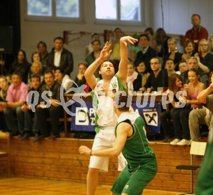 Basketball Kaerntner Liga. KOS Klagenfurt gegen Woerthersee Piraten. Admir Fazlic (KOS). Klagenfurt, am 29.4.2008.
Foto: Kuess
---
pressefotos, pressefotografie, kuess, qs, qspictures, sport, bild, bilder, bilddatenbank