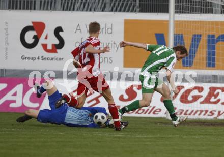 Fussball Red Zac Bundesliga. FC Kaernten gegen DSV Leoben. Christian Dobnik, Thomas Hinum (FCK), Arno Kozelsky (Leoben). Klagenfurt, am 2.5.2008.
Foto: Kuess
---
pressefotos, pressefotografie, kuess, qs, qspictures, sport, bild, bilder, bilddatenbank