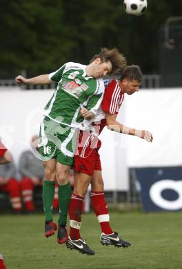 Fussball Red Zac Bundesliga. FC Kaernten gegen DSV Leoben. Guido Burgstaller (FCK), Christoph Cemernjak (Leoben). Klagenfurt, am 2.5.2008.
Copyright Kuess

---
pressefotos, pressefotografie, kuess, qs, qspictures, sport, bild, bilder, bilddatenbank