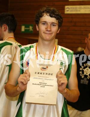 Basketball Kaerntner Liga. Posojilnica KOS gegen Woerthersee Piraten. Matej Smrtnik (KOS). Klagenfurt, 8.5.2008.
Copyright Kuess

---
pressefotos, pressefotografie, kuess, qs, qspictures, sport, bild, bilder, bilddatenbank