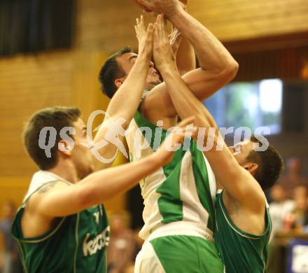 Basketball Kaerntner Liga. Posojilnica KOS gegen Woerthersee Piraten. Filip Ereiz (KOS). Klagenfurt, 8.5.2008.
Copyright Kuess

---
pressefotos, pressefotografie, kuess, qs, qspictures, sport, bild, bilder, bilddatenbank