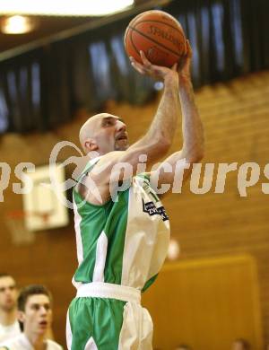 Basketball Kaerntner Liga. Posojilnica KOS gegen Woerthersee Piraten. Nenad Videka  (KOS). Klagenfurt, 8.5.2008.
Copyright Kuess

---
pressefotos, pressefotografie, kuess, qs, qspictures, sport, bild, bilder, bilddatenbank