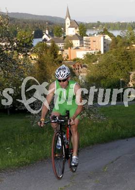 Triathlon. Schwimmen, Radfahren, Laufen. Gernot Seidl. Klagenfurt, am 12.5.2008.
Copyright Kuess

---
pressefotos, pressefotografie, kuess, qs, qspictures, sport, bild, bilder, bilddatenbank