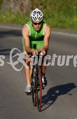 Triathlon. Schwimmen, Radfahren, Laufen. Gernot Seidl. Klagenfurt, am 12.5.2008.
Copyright Kuess

---
pressefotos, pressefotografie, kuess, qs, qspictures, sport, bild, bilder, bilddatenbank