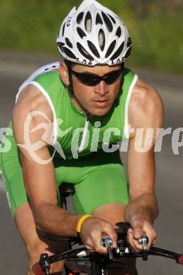 Triathlon. Schwimmen, Radfahren, Laufen. Gernot Seidl. Klagenfurt, am 12.5.2008.
Copyright Kuess

---
pressefotos, pressefotografie, kuess, qs, qspictures, sport, bild, bilder, bilddatenbank