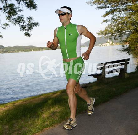 Triathlon. Schwimmen, Radfahren, Laufen. Gernot Seidl. Klagenfurt, am 12.5.2008.
Copyright Kuess

---
pressefotos, pressefotografie, kuess, qs, qspictures, sport, bild, bilder, bilddatenbank