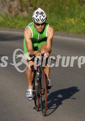 Triathlon. Schwimmen, Radfahren, Laufen. Gernot Seidl. Klagenfurt, am 12.5.2008.
Copyright Kuess

---
pressefotos, pressefotografie, kuess, qs, qspictures, sport, bild, bilder, bilddatenbank