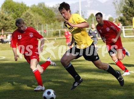 Fussball Unterliga Ost. Ludmannsdorf gegen St. Michael/Bl. Christian Glantschnig, Wolfgang  Modritsch (Ludmannsdorf), Davorin Ferlez (St. Michael). Ludmannsdorf, am 11.5.2008.
Foto: Kuess
---
pressefotos, pressefotografie, kuess, qs, qspictures, sport, bild, bilder, bilddatenbank