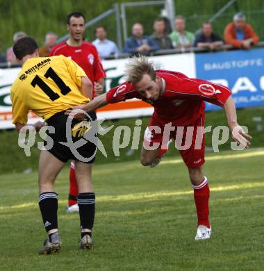 Fussball Unterliga Ost. Ludmannsdorf gegen St. Michael/Bl. Christian Glantschnig (Ludmannsdorf), Matic Korasa (St. Michael). Ludmannsdorf, am 11.5.2008.
Foto: Kuess
---
pressefotos, pressefotografie, kuess, qs, qspictures, sport, bild, bilder, bilddatenbank