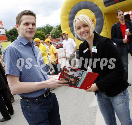 Sportjahrbuch Kaernten. Buchpraesentation. Christian Reichel, Jasmin Ouschan. Klagenfurt, 17.5.2008.
Foto: Kuess
---
pressefotos, pressefotografie, kuess, qs, qspictures, sport, bild, bilder, bilddatenbank