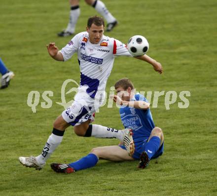 Fussball Reginalliga. SAK gegen Gmunden. Christian Dlopst (SAK), Gerhard Weissenbacher (G). Klagenfurt, 21.5.2008.
Copyright Kuess

---
pressefotos, pressefotografie, kuess, qs, qspictures, sport, bild, bilder, bilddatenbank