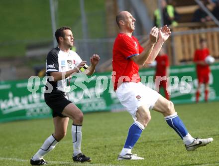 Fussball. Europameisterschaft. Testspiel Euro 2008 -Team Tschechien gegen Kaernten 2008-Team WAC/St. Andrae. Hannes Jochum (WAC/St. Andrae), Jan Koller (Tschechien). Bad Kleinkirchheim, am 24.5.2008.
Copyright Kuess

---
pressefotos, pressefotografie, kuess, qs, qspictures, sport, bild, bilder, bilddatenbank