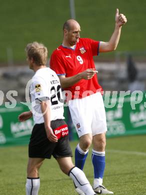 Fussball. Europameisterschaft. Testspiel Euro 2008 -Team Tschechien gegen Kaernten 2008-Team WAC/St. Andrae. Christian Weber (WAC/St. Andrae), Jan Koller (Tschechien). Bad Kleinkirchheim, am 24.5.2008.
Copyright Kuess

---
pressefotos, pressefotografie, kuess, qs, qspictures, sport, bild, bilder, bilddatenbank