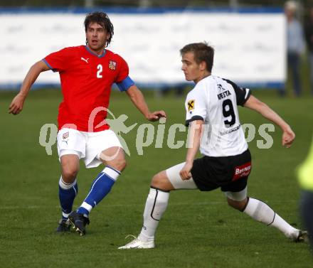 Fussball. Europameisterschaft. Testspiel Euro 2008 -Team Tschechien gegen Kaernten 2008-Team WAC/St. Andrae. Rok Roj (WAC/St. Andrae), Zdenek Grygera (Tschechien). Bad Kleinkirchheim, am 24.5.2008.
Copyright Kuess

---
pressefotos, pressefotografie, kuess, qs, qspictures, sport, bild, bilder, bilddatenbank