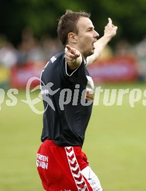 Fussball. OEFB Cupfinale. SV Feldkirchen gegen SV Horn. Torschuetze Stefan Friessnegger (Feldkirchen). Feldkirchen, am 26.5.2008.
Copyright Kuess

---
pressefotos, pressefotografie, kuess, qs, qspictures, sport, bild, bilder, bilddatenbank