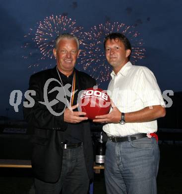 Fussball. Kaerntner Liga. FC Fire Fox St. Veit. Meisterfeier. Sportdirektor Reinhard Tellian, Peter Hajek. St. Veit, am 30.5.2008.
Foto: Kuess 
---
pressefotos, pressefotografie, kuess, qs, qspictures, sport, bild, bilder, bilddatenbank