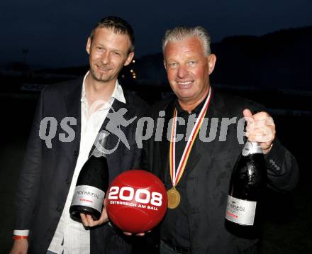 Fussball. Kaerntner Liga. FC Fire Fox St. Veit. Meisterfeier. Sportdirektor Reinhard Tellian. St. Veit, am 30.5.2008.
Foto: Kuess 
---
pressefotos, pressefotografie, kuess, qs, qspictures, sport, bild, bilder, bilddatenbank