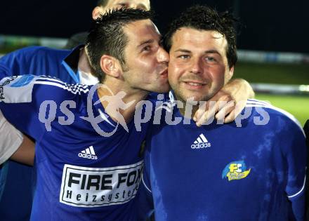 Fussball. Kaerntner Liga. FC Fire Fox St. Veit. Meisterfeier. Trainer Martin Kaiser. St. Veit, am 30.5.2008.
Foto: Kuess 
---
pressefotos, pressefotografie, kuess, qs, qspictures, sport, bild, bilder, bilddatenbank