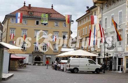 FUSSBALL - UEFA Europameisterschaft, Vorbereitung auf die EURO 2008, Aufbauarbeiten in Klagenfurt. Fahnen. Klagenfurt, am 4.6.2008.
Copyright Kuess

---
pressefotos, pressefotografie, kuess, qs, qspictures, sport, bild, bilder, bilddatenbank