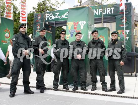 Fussball Europameisterschaft. EURO 2008. Deutsche Polizisten in der Fanmeile. Klagenfurt, am 7.6.2008.
Foto: Kuess
---
pressefotos, pressefotografie, kuess, qs, qspictures, sport, bild, bilder, bilddatenbank