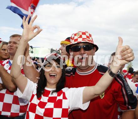 Fussball Europameisterschaft. EURO 2008. Kroatische Fans. Klagenfurt, am 8.6.2008.
Foto: Kuess
---
pressefotos, pressefotografie, kuess, qs, qspictures, sport, bild, bilder, bilddatenbank