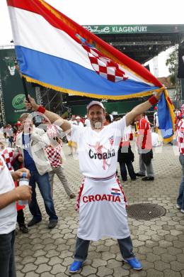 Fussball Europameisterschaft. EURO 2008. Kroatischer Fan. Klagenfurt, am 8.6.2008.
Foto: Kuess
---
pressefotos, pressefotografie, kuess, qs, qspictures, sport, bild, bilder, bilddatenbank