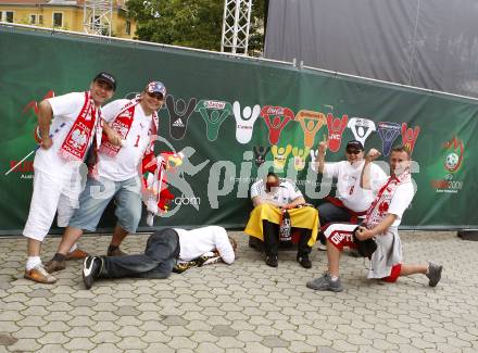 Fussball Europameisterschaft. EURO 2008. Polnische und Deutsche Fans. Klagenfurt, am 8.6.2008.
Foto: Kuess
---
pressefotos, pressefotografie, kuess, qs, qspictures, sport, bild, bilder, bilddatenbank