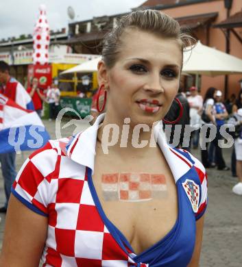 Fussball Europameisterschaft. EURO 2008. Kroatischer Fan. Klagenfurt, am 8.6.2008.
Foto: Kuess
---
pressefotos, pressefotografie, kuess, qs, qspictures, sport, bild, bilder, bilddatenbank