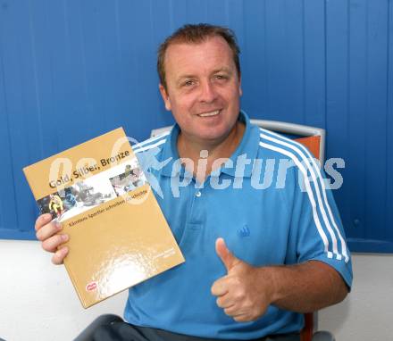 Tennis. Horst Skoff. Klagenfurt, 13.6.2007.
Foto: Kuess
---
pressefotos, pressefotografie, kuess, qs, qspictures, sport, bild, bilder, bilddatenbank