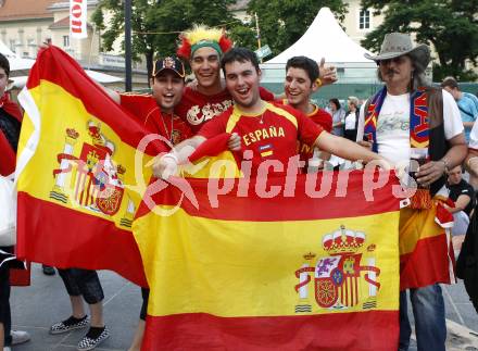 Fussball Europameisterschaft. EURO 2008. Spanische Fans in der Fanzone am Neuen Platz. Klagenfurt, am 10.6.2008.
Foto: Kuess
---
pressefotos, pressefotografie, kuess, qs, qspictures, sport, bild, bilder, bilddatenbank