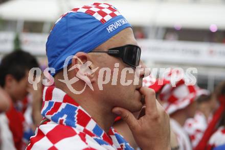 Fussball Europameisterschaft. EURO 2008. Deutschland Kroatien. Kroatischer Fan. Klagenfurt, am 12.6.2008.
Foto: Kuess
---
pressefotos, pressefotografie, kuess, qs, qspictures, sport, bild, bilder, bilddatenbank