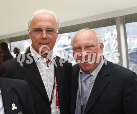 Fussball Europameisterschaft. EURO 2008. Franz Beckenbauer, Uwe Seeler. Klagenfurt, am 12.6.2008.
Foto: Kuess
---
pressefotos, pressefotografie, kuess, qs, qspictures, sport, bild, bilder, bilddatenbank