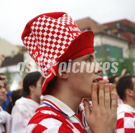 Fussball Europameisterschaft. EURO 2008. Deutschland Kroatien. Kroatischer Fan. Klagenfurt, am 12.6.2008.
Foto: Kuess
---
pressefotos, pressefotografie, kuess, qs, qspictures, sport, bild, bilder, bilddatenbank