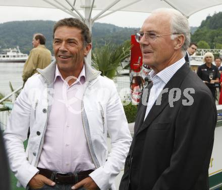 Fussball Europameisterschaft. EURO 2008. Landeshauptmann Joerg Haider und Franz Beckenbauer. Klagenfurt, am 12.6.2008.
Foto: Kuess
---
pressefotos, pressefotografie, kuess, qs, qspictures, sport, bild, bilder, bilddatenbank