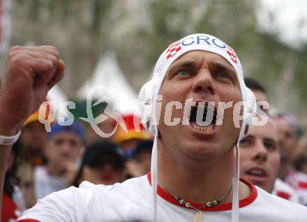 Fussball Europameisterschaft. EURO 2008. Deutschland Kroatien. Kroatischer Fan. Klagenfurt, am 12.6.2008.
Foto: Kuess
---
pressefotos, pressefotografie, kuess, qs, qspictures, sport, bild, bilder, bilddatenbank