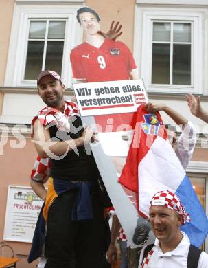 Fussball Europameisterschaft. EURO 2008. Deutschland Kroatien. Kroatische Fans. Klagenfurt, am 12.6.2008.
Foto: Kuess
---
pressefotos, pressefotografie, kuess, qs, qspictures, sport, bild, bilder, bilddatenbank