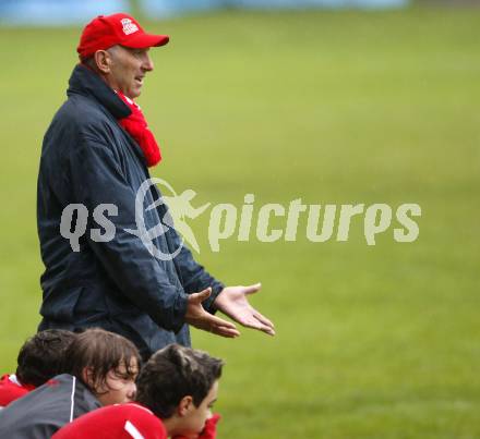 Fussball U16. KAC gegen SV Spittal/Drau. Trainer Manfred Mertel (KAC). Klagenfurt, am 14.6.2008.
Foto: Kuess 
---
pressefotos, pressefotografie, kuess, qs, qspictures, sport, bild, bilder, bilddatenbank