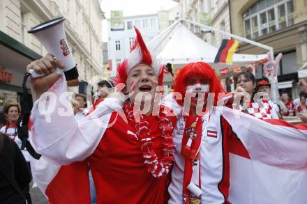 Fussball Europameisterschaft. EURO 2008. Fans aus Oesterreich. Klagenfurt, am 16.6.2008.
Foto: Kuess
---
pressefotos, pressefotografie, kuess, qs, qspictures, sport, bild, bilder, bilddatenbank