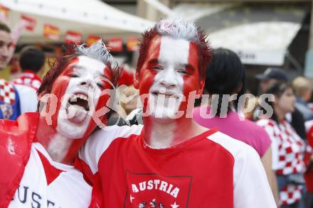 Fussball Europameisterschaft. EURO 2008. Fans aus Oesterreich. Klagenfurt, am 16.6.2008.
Foto: Kuess
---
pressefotos, pressefotografie, kuess, qs, qspictures, sport, bild, bilder, bilddatenbank