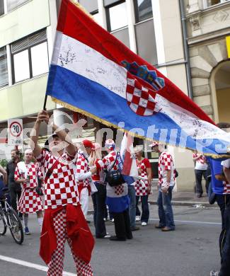 Fussball Europameisterschaft. EURO 2008. Fan aus Kroatien. Klagenfurt, am 16.6.2008.
Foto: Kuess
---
pressefotos, pressefotografie, kuess, qs, qspictures, sport, bild, bilder, bilddatenbank