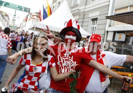 Fussball Europameisterschaft. EURO 2008. Fans aus Kroatien, Oesterreich und Polen. Klagenfurt, am 16.6.2008.
Foto: Kuess
---
pressefotos, pressefotografie, kuess, qs, qspictures, sport, bild, bilder, bilddatenbank