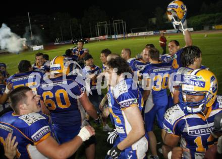 American Football. Austrian Bowl. Finale. Turek Graz Giants gegen Swarco Raiders Tirol. Jubel  (Giants).Wolfsberg, 27.6.2008.
Copyright: Kuess
Copyright Kuess

---
pressefotos, pressefotografie, kuess, qs, qspictures, sport, bild, bilder, bilddatenbank